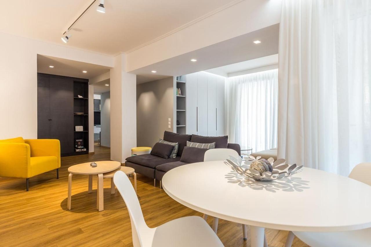 Elegant W Great Balcony In Vouliagmeni Apartment